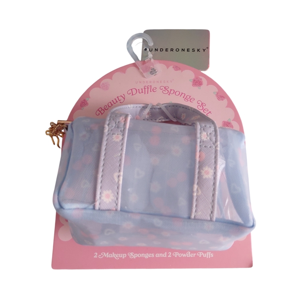 NWT Under One Sky Beauty Duffle Sponge Set